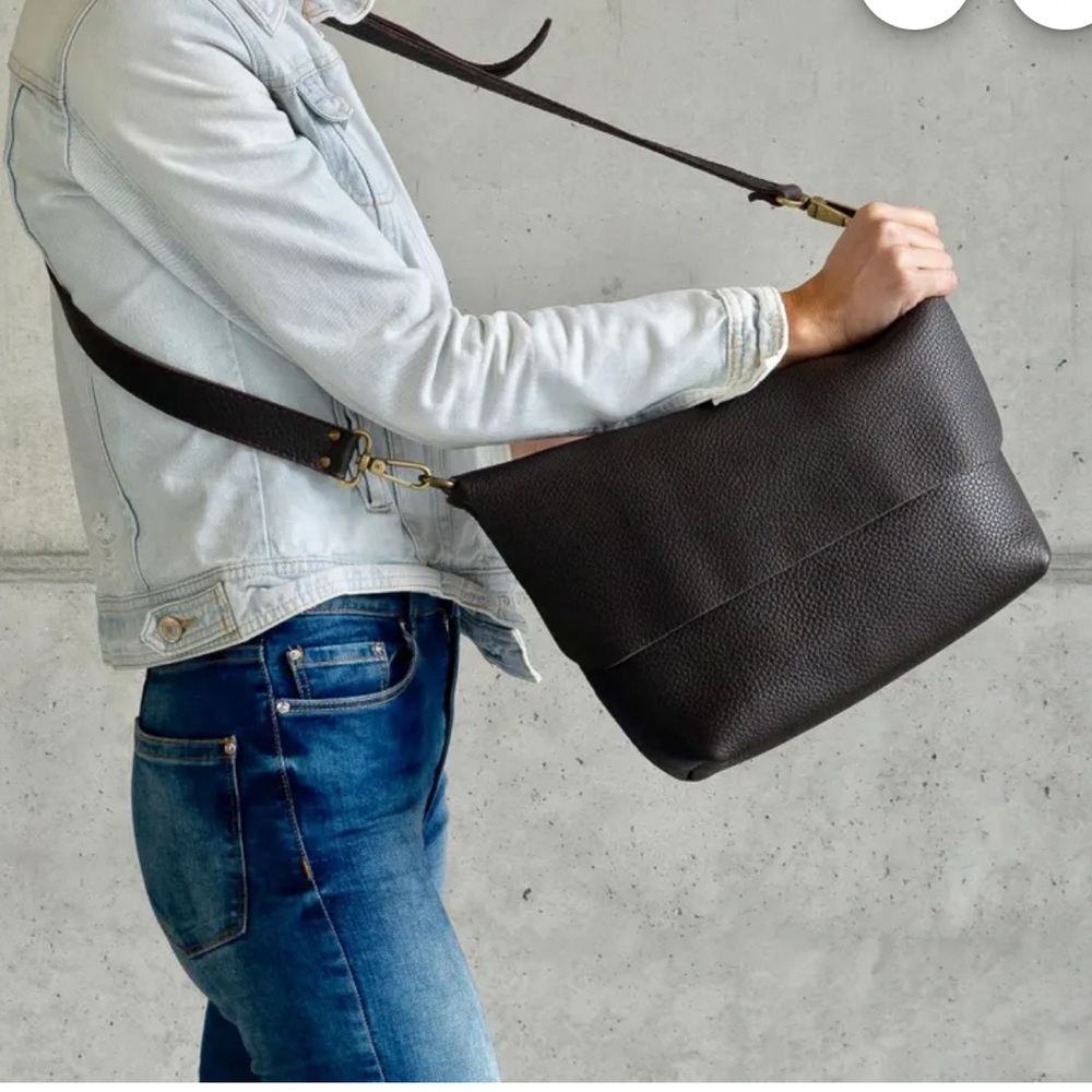 Italian Leather Messenger crossbody Bag